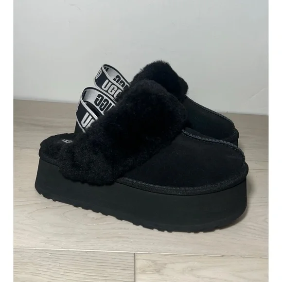 UGG Funkette Women’s Black Fluff Platform Shoes SZ 9 - Picture 3 of 9